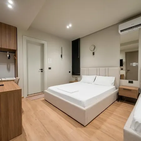 Geer 3 * Vlorë
